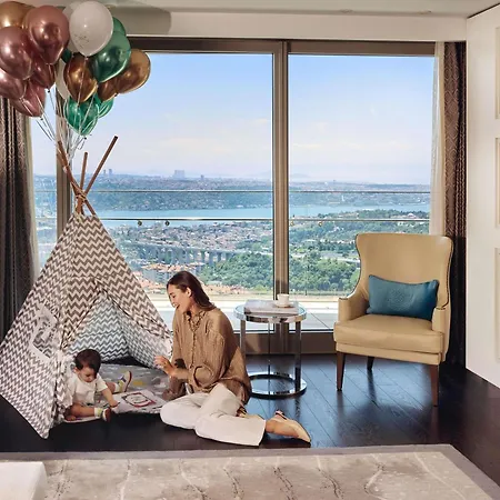 Hotel Raffles 5*