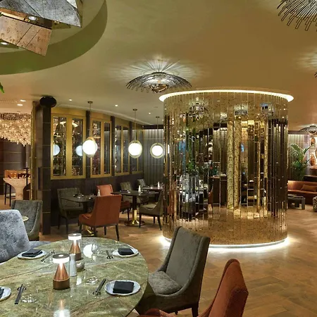 ホテル ラッフルズ 5*