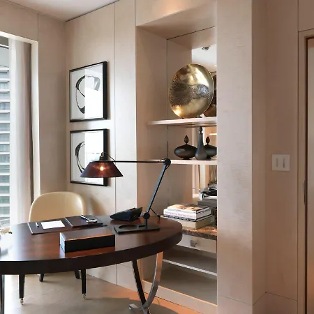 ラッフルズ ホテル イスタンブール