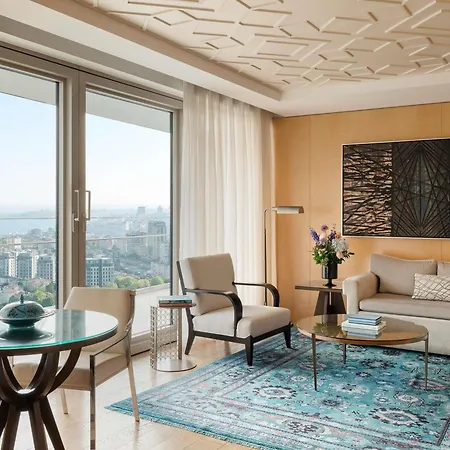 ラッフルズ 5* イスタンブール