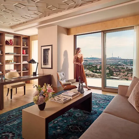Hotel Raffles 5*