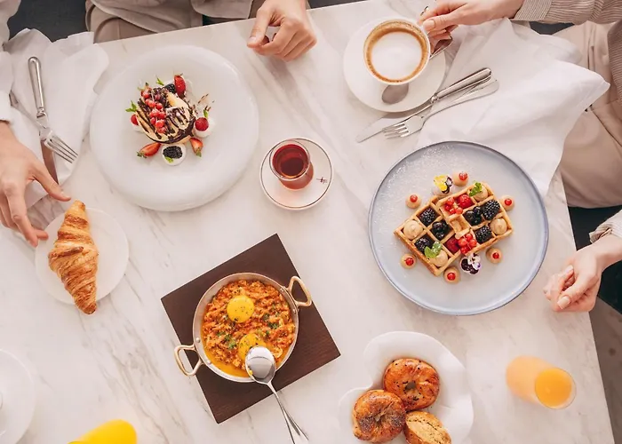 Raffles Отель 5*