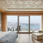 Hotell Raffles 5*