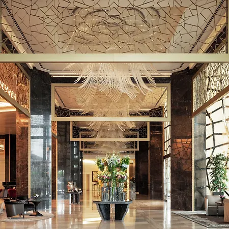 Hotel Raffles 5*